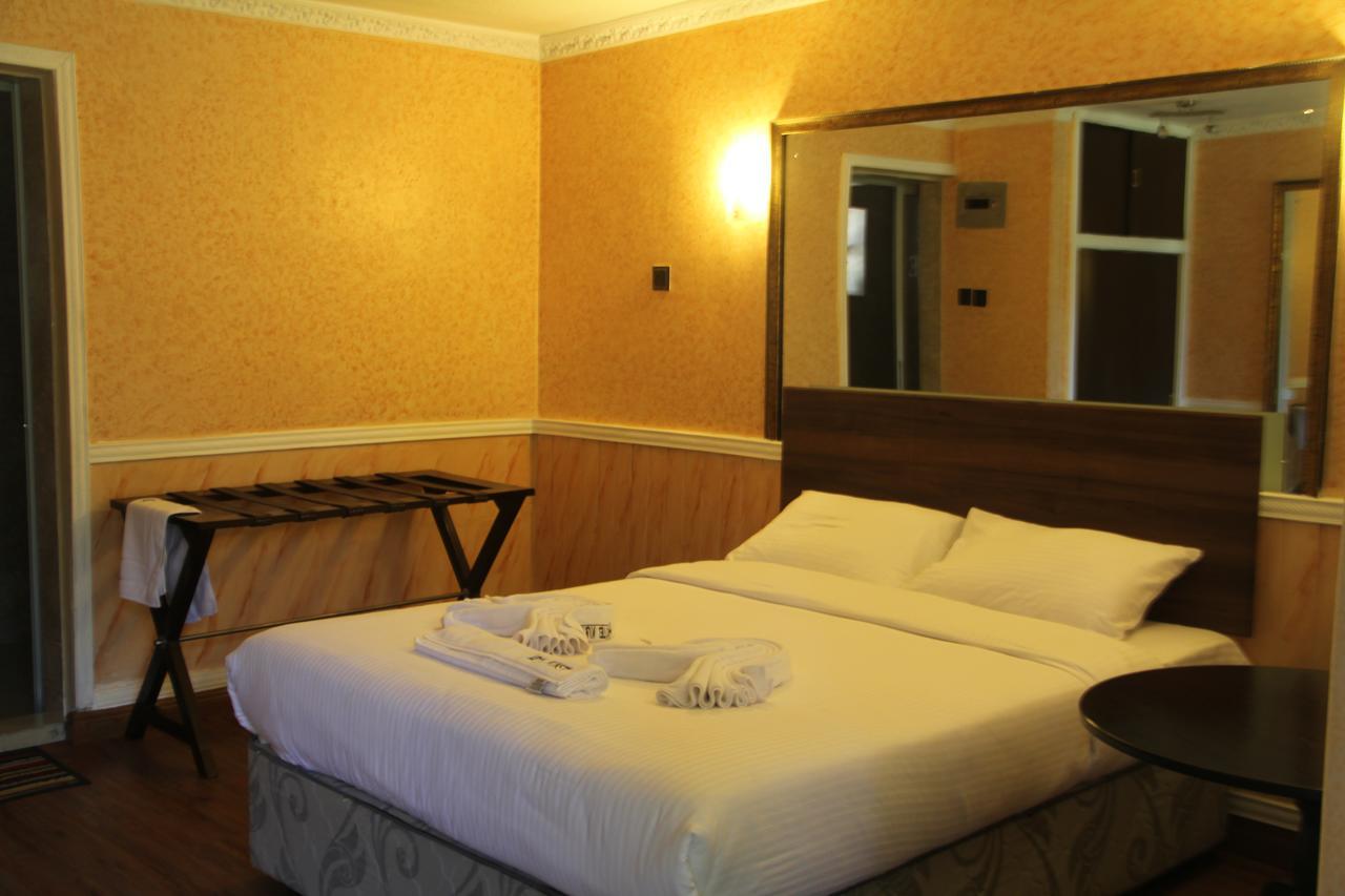 Kunste Hotel Накуру Екстериор снимка