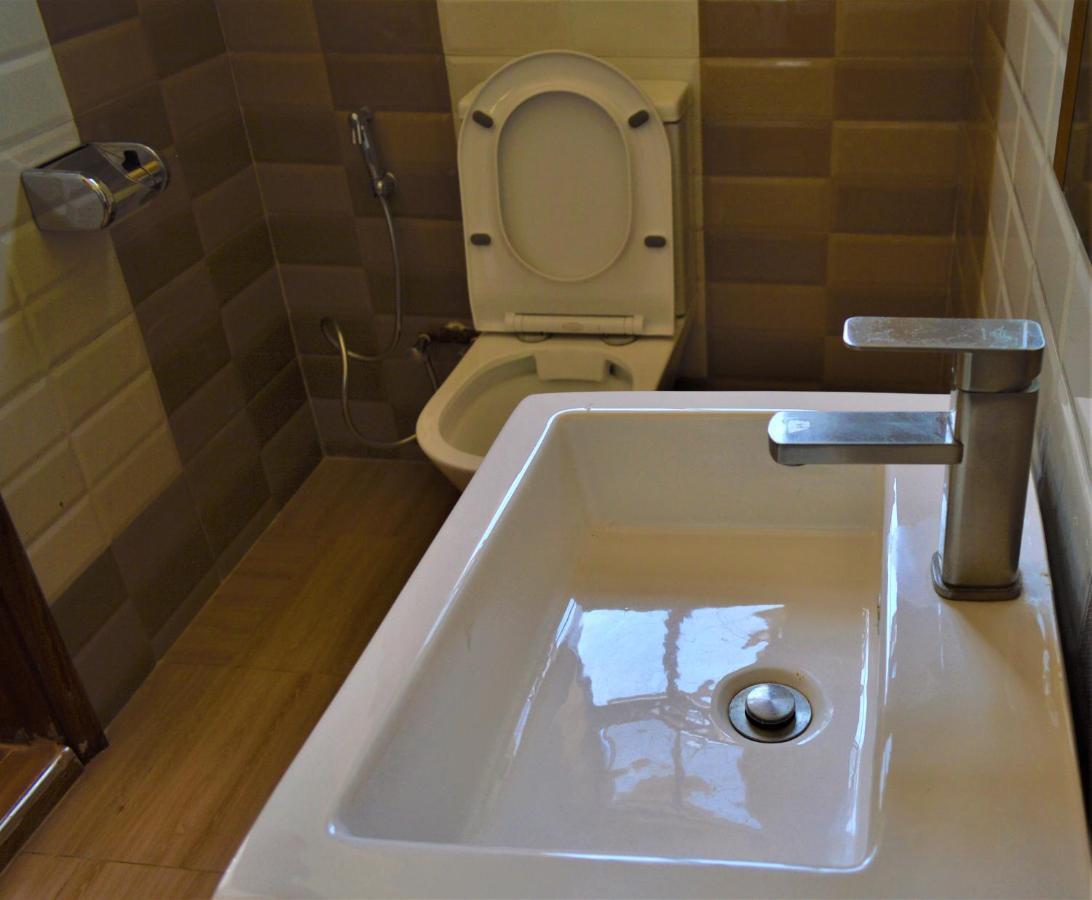 Kunste Hotel Накуру Екстериор снимка