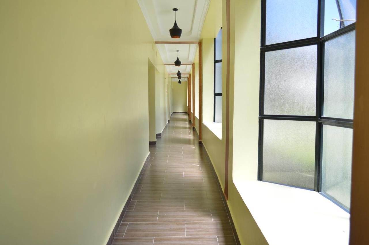 Kunste Hotel Накуру Екстериор снимка