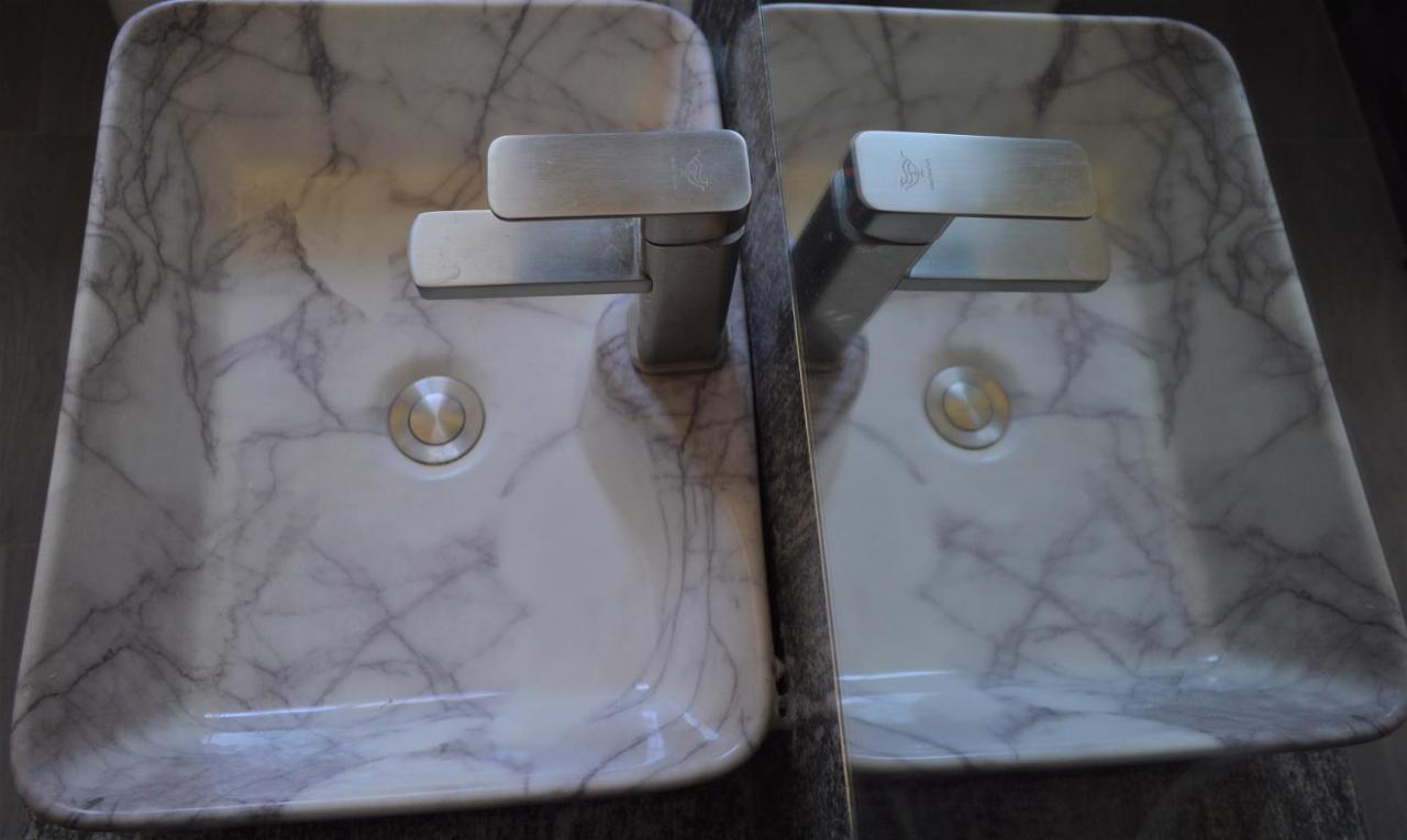 Kunste Hotel Накуру Екстериор снимка